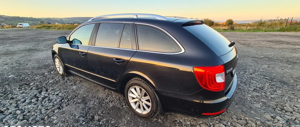 Skoda Superb cena 27800 przebieg: 430430, rok produkcji 2013 z Gdańsk małe 436